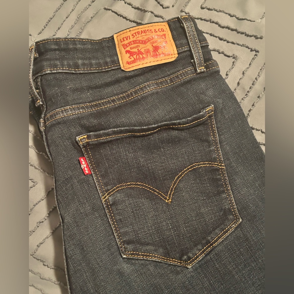 Levi's Womens dark rinse skinny high rise Jeans